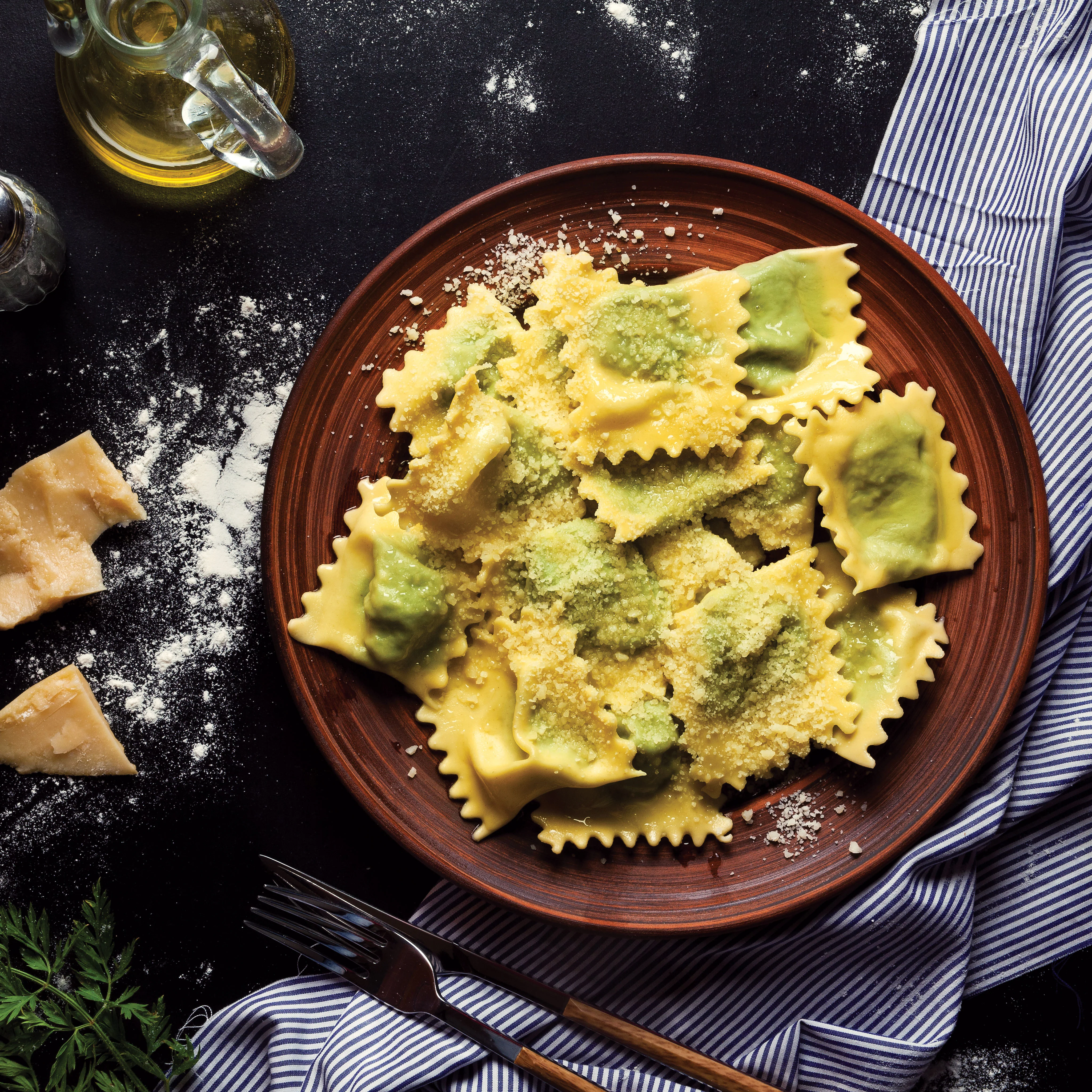 Villa Ravioli - Cheese & Spinach Ravioli — Case (5 x 1.6 KG)